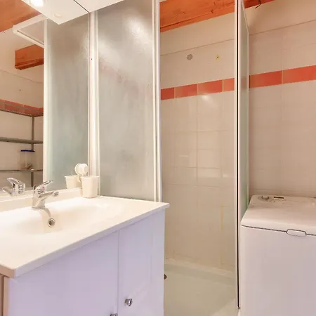 Vue Mer Dans Un Avec Piscine Appartement