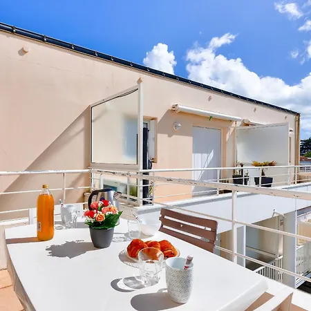 Appartement Vue Mer Dans Un Avec Piscine